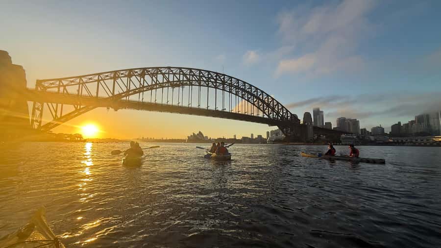 Sydney Sunrise Private Kayak – Opera House & Harbour Bridge - Sydney Harbour Before the City Wakes