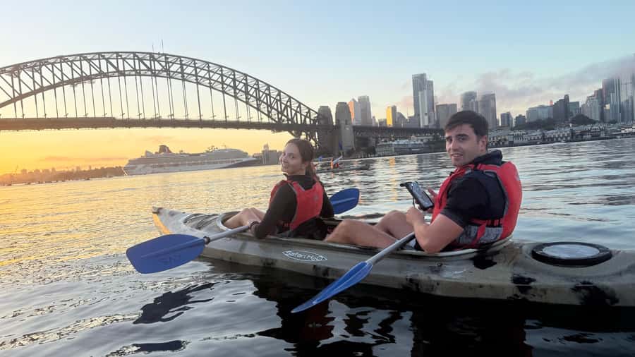 Sydney Sunrise Private Kayak – Opera House & Harbour Bridge - How the Guide Shapes the Morning