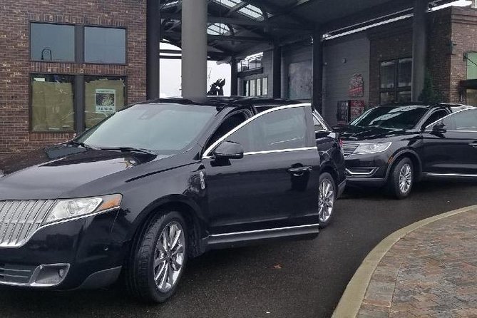 Tacoma & Gig Harbor Hotel Transportation To/From Seattle Airport - What the ride is like from curb to destination