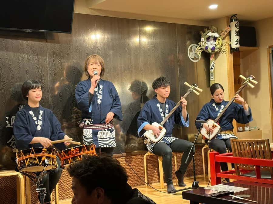 Tokyo: Traditional Asakusa Music Show with Dinner - Starting above the Kaminarimon Gate