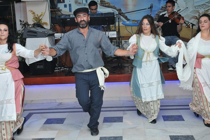 Traditional Greek Night live Music & Dinner Show in Santorini - Small details that make the night easier