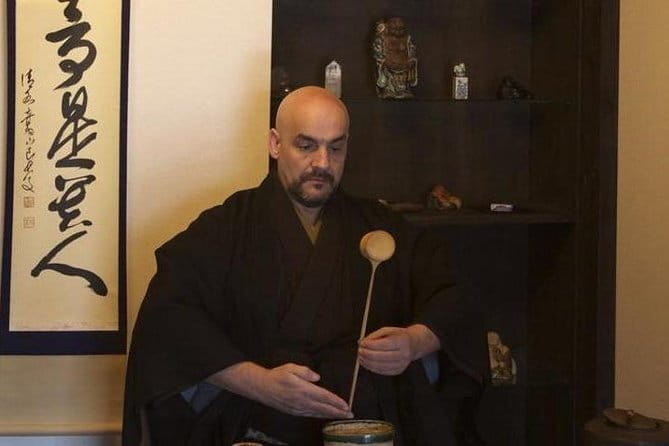Traditional Japanese Music show & Experience Tour in Kyoto - Meeting point and timing in central Kyoto