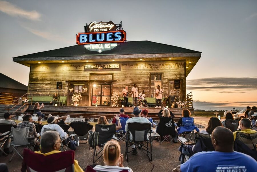 Tunica: Gateway to the Blues Museum Tour - Who Should Visit the Gateway to the Blues Museum?