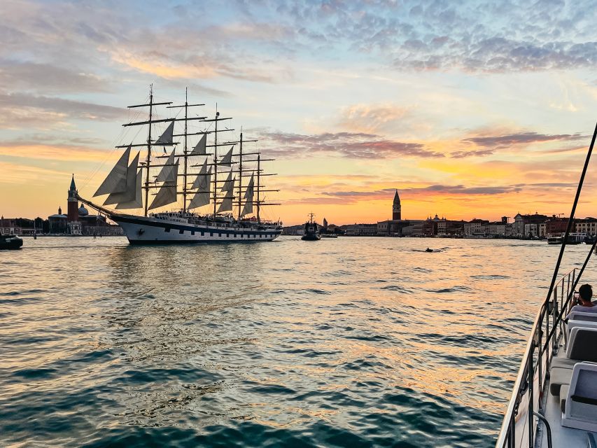 Venice: Catamaran Sunset Jazz Cruise with Aperitivo - The route: San Marco Bay, Giudecca, and toward Lido