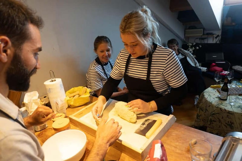 Venice: Cooking Class + Guitar Concert at Chef's Francesco - Lasagna, Carbonara, and Regional Choices