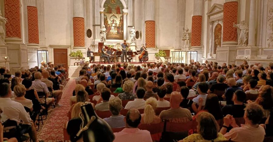 Venice: Vivaldi's Four Seasons Concert & Music Museum Visit - What the concert feels like from the audience