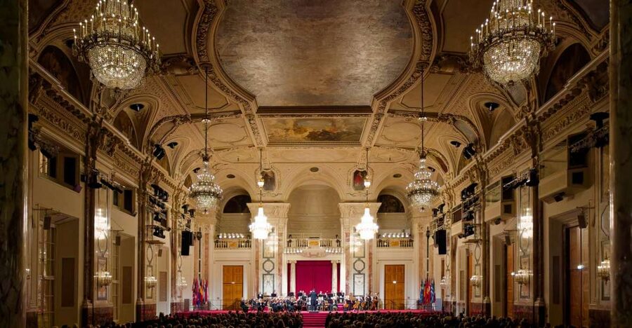 Vienna: Strauss and Mozart Concert at Hofburg Palace - The 90-minute program, from Strauss to Mozart