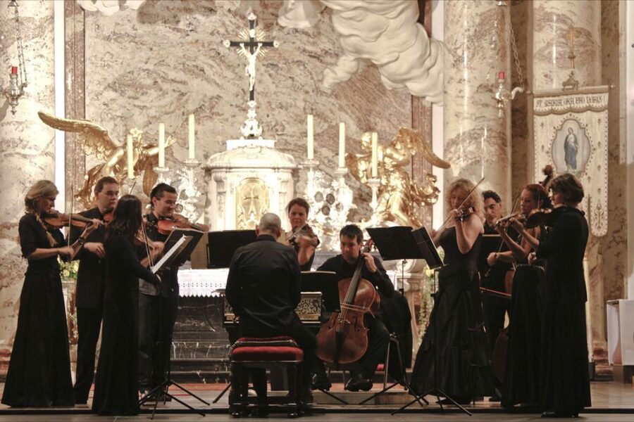 Vienna: Vivaldi’s Four Seasons Concert in Karlskirche - Small details that improve the evening