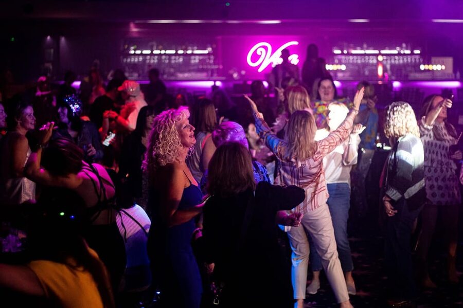 Viva Blackpool: ABBA Bottomless Brunch with Live Music - What the sharing platter adds to the afternoon