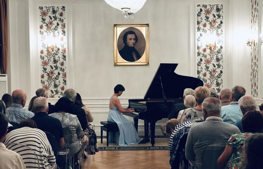 Warsaw: Chopin Concert Ticket With Glass of Champagne - What the $44 price gets you