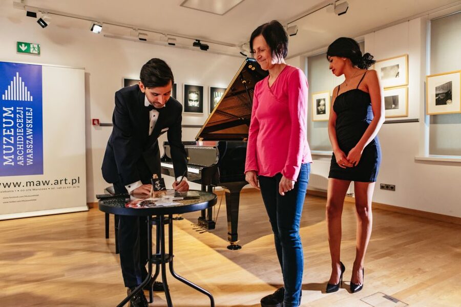 Warsaw: Live Chopin Piano Concert - The pianists can shape the evening