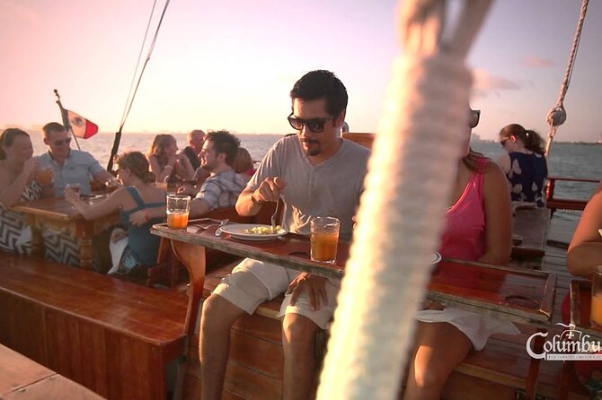 Your Romantic Dinner in Cancun, includes national open bar and live music - Saxophone, drinks, and the social mood
